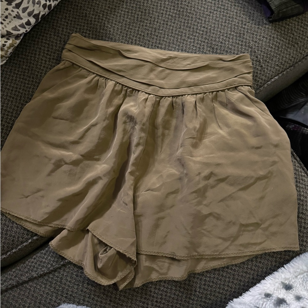 Flowy shorts